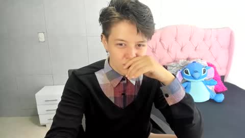 Snapshot of fanny_18 chatting on 10/14/25, 01:56 FANNY online show from 10/14/25, 01:56