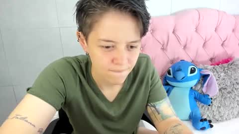 Snapshot of fanny_18 chatting on 10/30/25, 01:51 FANNY online show from 10/30/25, 01:51