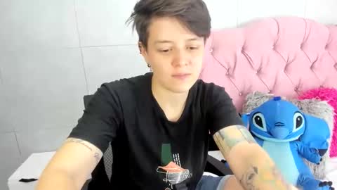 Snapshot of fanny_18 chatting on 10/31/25, 07:26 FANNY online show from 10/31/25, 07:26