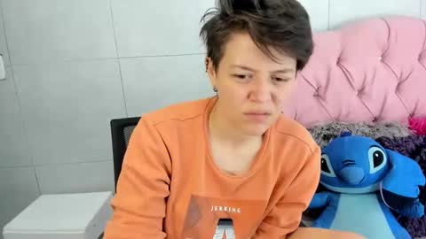 Snapshot of fanny_18 chatting on 11/06/25, 03:57 FANNY online show from 11/06/25, 03:57