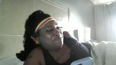 Snapshot of fansiibaby chatting on 12/16/25, 04:34 fansiibaby online show from 12/16/25, 04:34