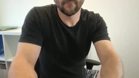 Snapshot of fantacyland chatting on 09/22/25, 11:34 Alex online show from 09/22/25, 11:34