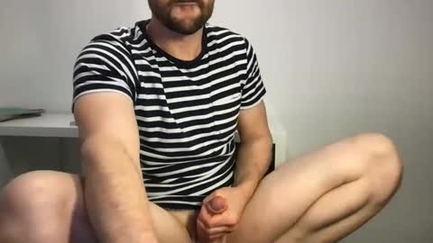 Snapshot of fantacyland chatting on 11/12/25, 03:23 Alex online show from 11/12/25, 03:23