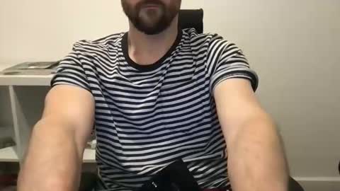 Snapshot of fantacyland chatting on 11/15/25, 06:15 Alex online show from 11/15/25, 06:15