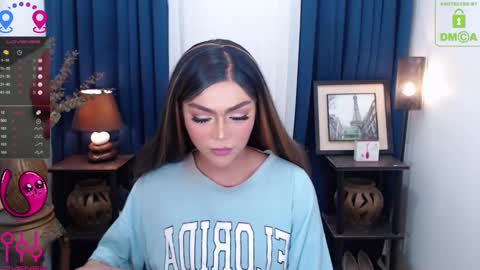 Snapshot of fantacyoflove chatting on 12/17/24, 08:45 YASI online show from 12/17/24, 08:45