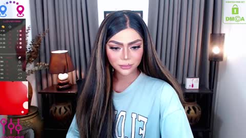 Snapshot of fantacyoflove chatting on 12/24/24, 11:44 YASI online show from 12/24/24, 11:44