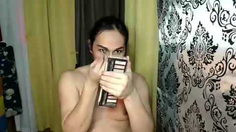 Snapshot of fantastic_allena07 chatting on 11/20/25, 02:45 Allena online show from 11/20/25, 02:45