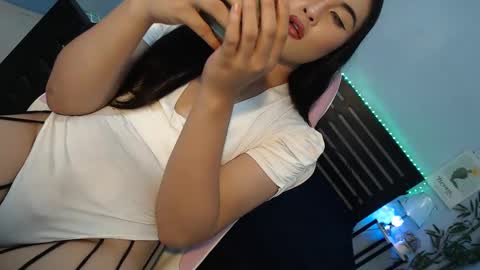 Snapshot of fantasticcock69_daniella chatting on 02/25/25, 02:22 DANIELLA - DONT FORGET TO GIVE ME A THUMBSU UP online show from 02/25/25, 02:22