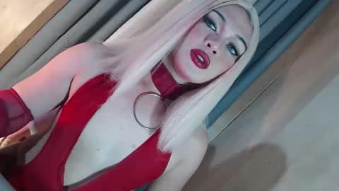 DANIELLA - DONT FORGET TO GIVE ME A THUMBSU UP online show from 01/16/26, 05:22