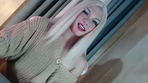 DANIELLA - DONT FORGET TO GIVE ME A THUMBSU UP online show from 02/05/26, 10:58