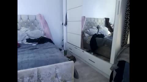 fantasticdeee online show from 02/27/25, 09:11