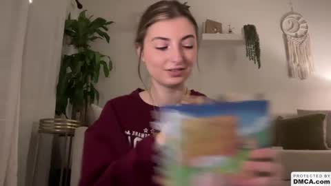 Snapshot of fantasyella chatting on 01/27/25, 06:30 Ella online show from 01/27/25, 06:30