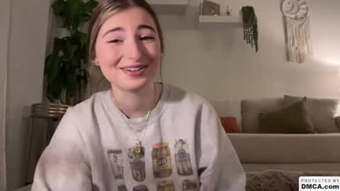 Snapshot of fantasyella chatting on 01/29/25, 08:29 Ella online show from 01/29/25, 08:29