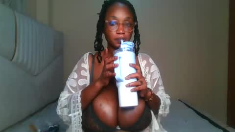 Snapshot of fantasymelons1 chatting on 07/06/26, 07:16 Fantasy melons online show from 07/06/26, 07:16