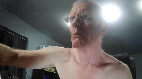 fantasyresort online show from 11/17/25, 04:07