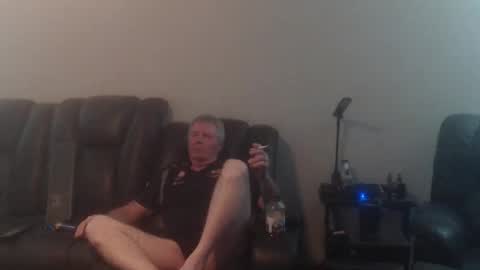 Snapshot of fantom666 chatting on 09/21/25, 06:31 PHANTOM online show from 09/21/25, 06:31