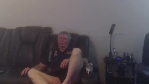 Snapshot of fantom666 chatting on 10/30/25, 06:52 PHANTOM online show from 10/30/25, 06:52