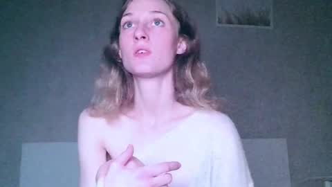 Snapshot of fapputa chatting on 09/16/25, 05:47 Kira online show from 09/16/25, 05:47