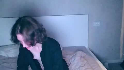 Snapshot of fapputa chatting on 09/28/25, 02:39 Kira online show from 09/28/25, 02:39