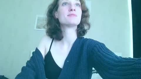 Snapshot of fapputa chatting on 11/17/25, 11:27 Kira online show from 11/17/25, 11:27