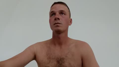 Snapshot of farafonoff chatting on 10/12/25, 09:41 farafonoff online show from 10/12/25, 09:41