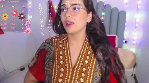 Snapshot of farah_samira chatting on 05/26/26, 07:10 farah online show from 05/26/26, 07:10