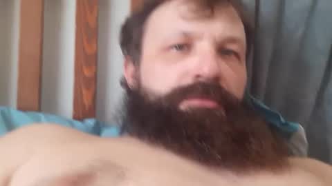 Snapshot of farm2boy chatting on 01/14/25, 08:04 Farm2boy online show from 01/14/25, 08:04