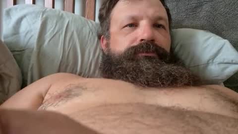 Snapshot of farm2boy chatting on 10/31/25, 04:30 Farm2boy online show from 10/31/25, 04:30