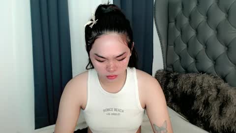 farrahmoanx online show from 12/06/24, 10:08
