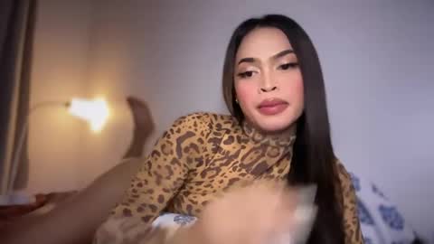 farrahmoanx online show from 06/10/26, 01:54