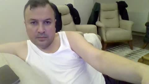 faryali44 online show from 04/19/26, 08:44