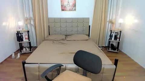 Snapshot of fascinatingtransvalerie chatting on 10/05/25, 01:31 fascinatingtransvalerie online show from 10/05/25, 01:31