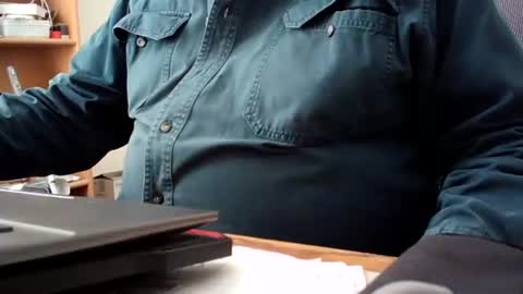 Snapshot of fatbellyitalian3 chatting on 11/15/25, 05:31 fatbellyitalian3 online show from 11/15/25, 05:31