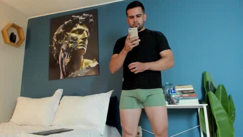 Snapshot of fatdick_1 chatting on 12/21/24, 08:21 M A T T E O online show from 12/21/24, 08:21