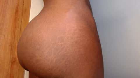 Snapshot of fatpussy_ebony_girl chatting on 02/09/26, 05:44 lexie online show from 02/09/26, 05:44