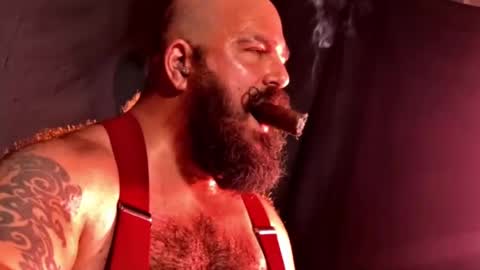 Snapshot of fatredneckpapa chatting on 11/17/25, 11:27 FAT PAPA online show from 11/17/25, 11:27