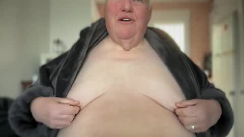 fatslutcutey online show from 12/30/24, 09:16