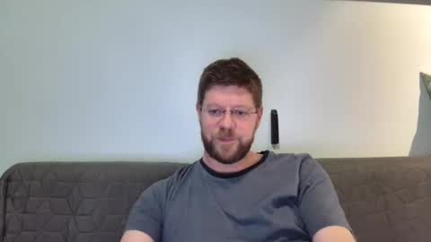 Snapshot of fattenmenow chatting on 03/10/25, 11:49 fattenmenow online show from 03/10/25, 11:49