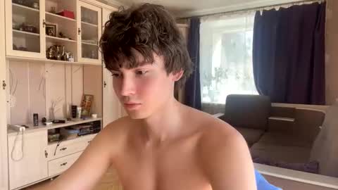 Snapshot of faustfrost chatting on 09/09/25, 11:32 Faust online show from 09/09/25, 11:32