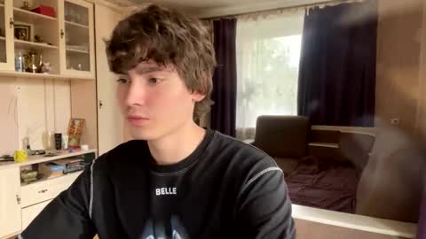 Snapshot of faustfrost chatting on 09/22/25, 01:35 Faust online show from 09/22/25, 01:35