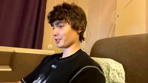 Snapshot of faustfrost chatting on 09/23/25, 06:33 Faust online show from 09/23/25, 06:33