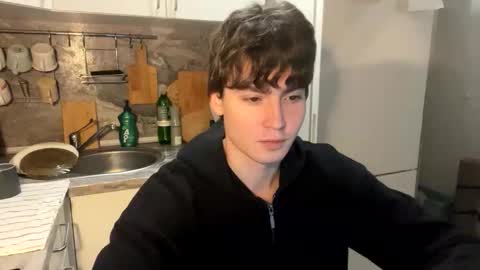 Snapshot of faustfrost chatting on 11/27/25, 01:24 Faust online show from 11/27/25, 01:24