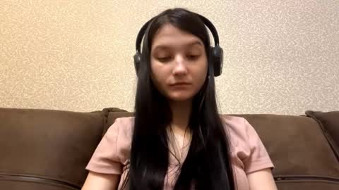 Aurora 18yo online show from 02/03/26, 09:25
