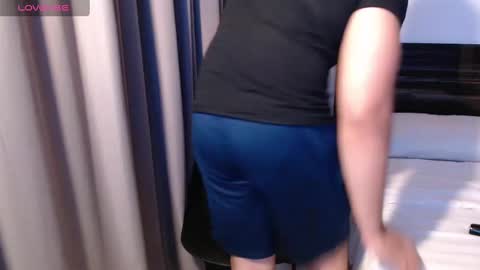 Snapshot of faustosaenz chatting on 03/01/25, 03:21 FAUSTO online show from 03/01/25, 03:21