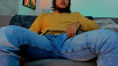 Snapshot of favid95 chatting on 10/24/25, 12:56 favid95 online show from 10/24/25, 12:56