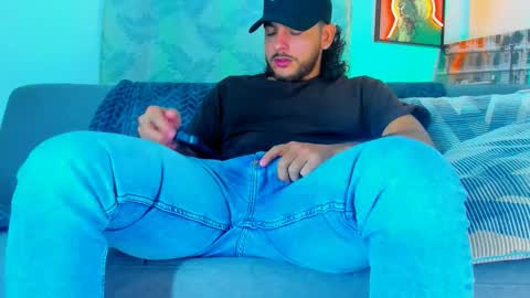 Snapshot of favid95 chatting on 11/03/25, 01:51 favid95 online show from 11/03/25, 01:51