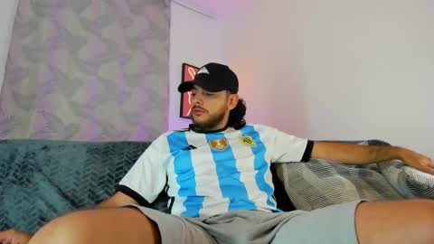 Snapshot of favid95 chatting on 11/09/25, 06:17 favid95 online show from 11/09/25, 06:17