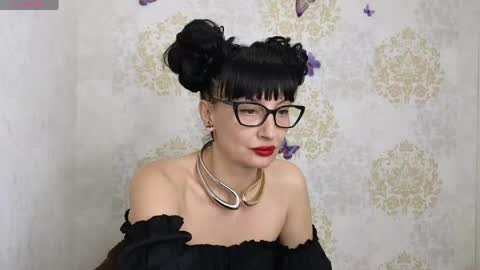 favorite_angel online show from 05/29/26, 07:56