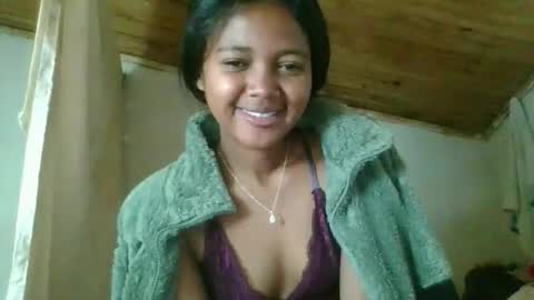 fayence09 online show from 12/17/25, 01:11