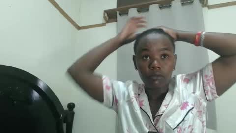 fayrie1 online show from 09/23/25, 11:46